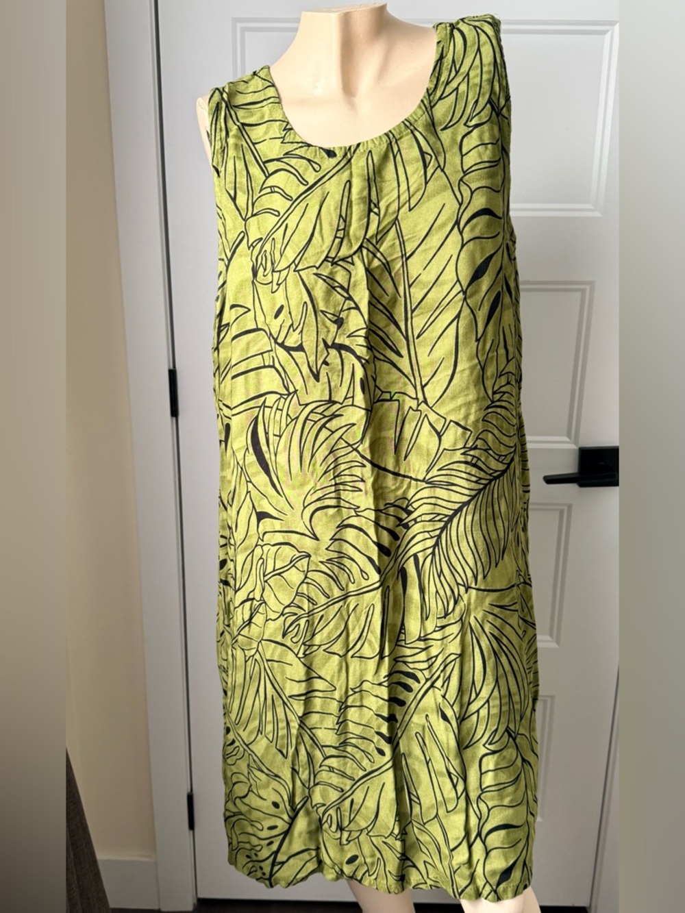 Tropical Leaf Print Maxi Dress - Lime Green & Black